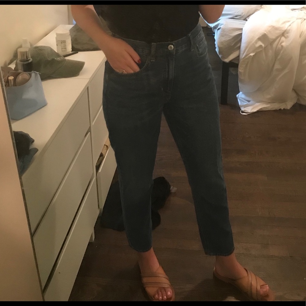 American Eagle Mom Jeans